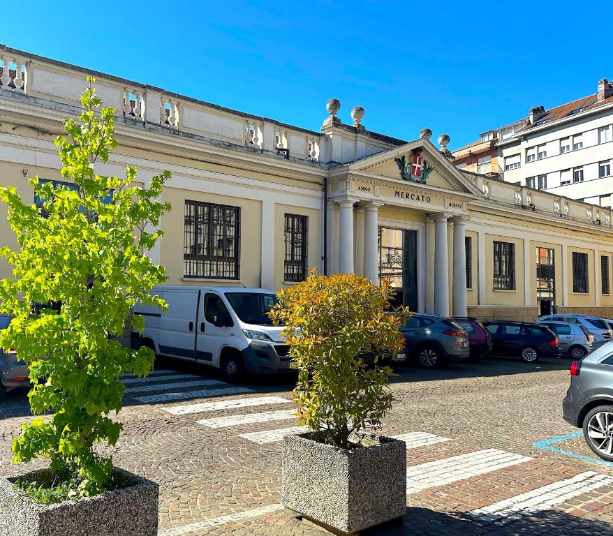 Mercato Coperto - Local market with fresh produce and artisanal goods